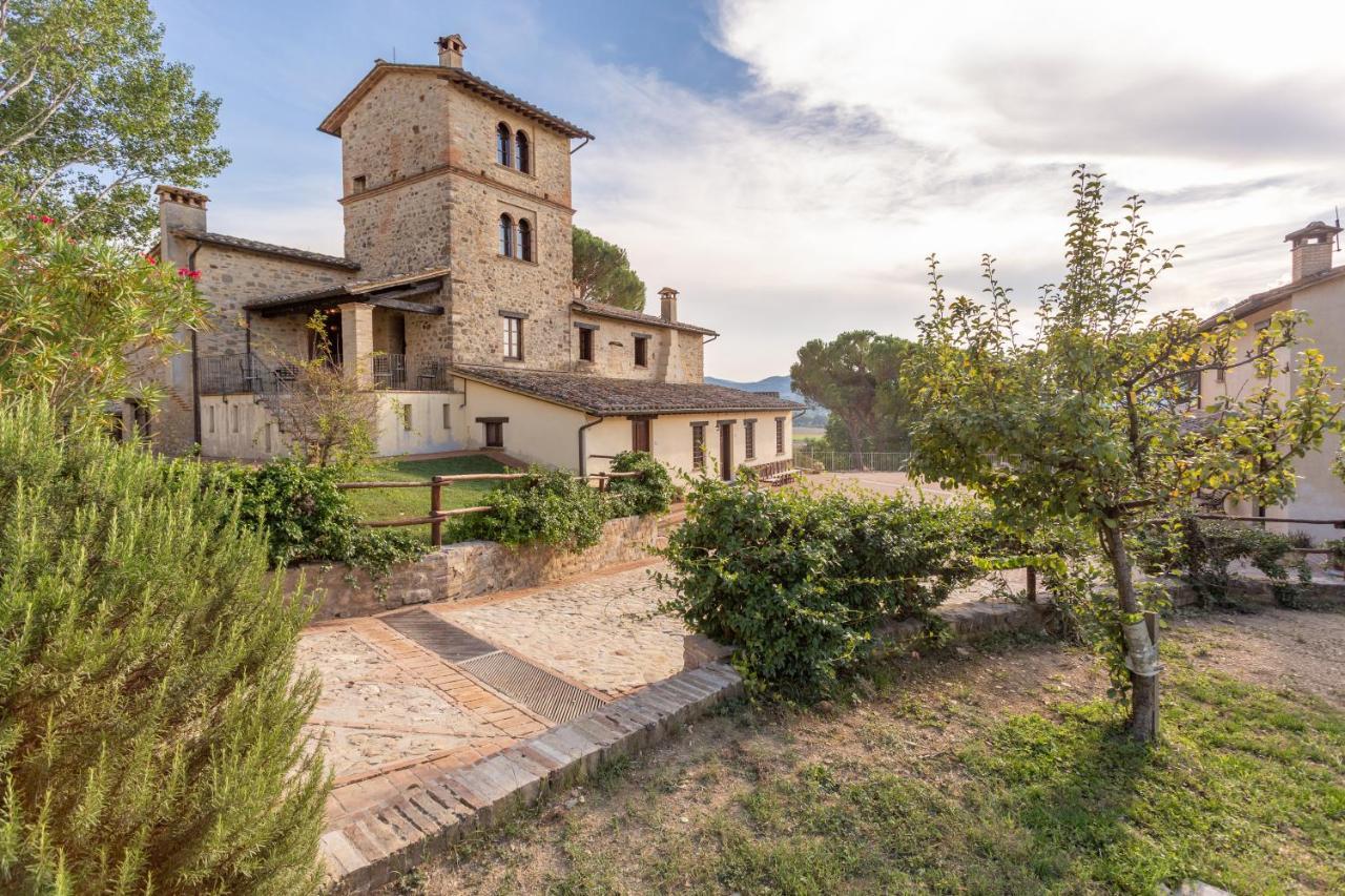 Gh Borgo Pulciano Agriturismo Монтоне Экстерьер фото