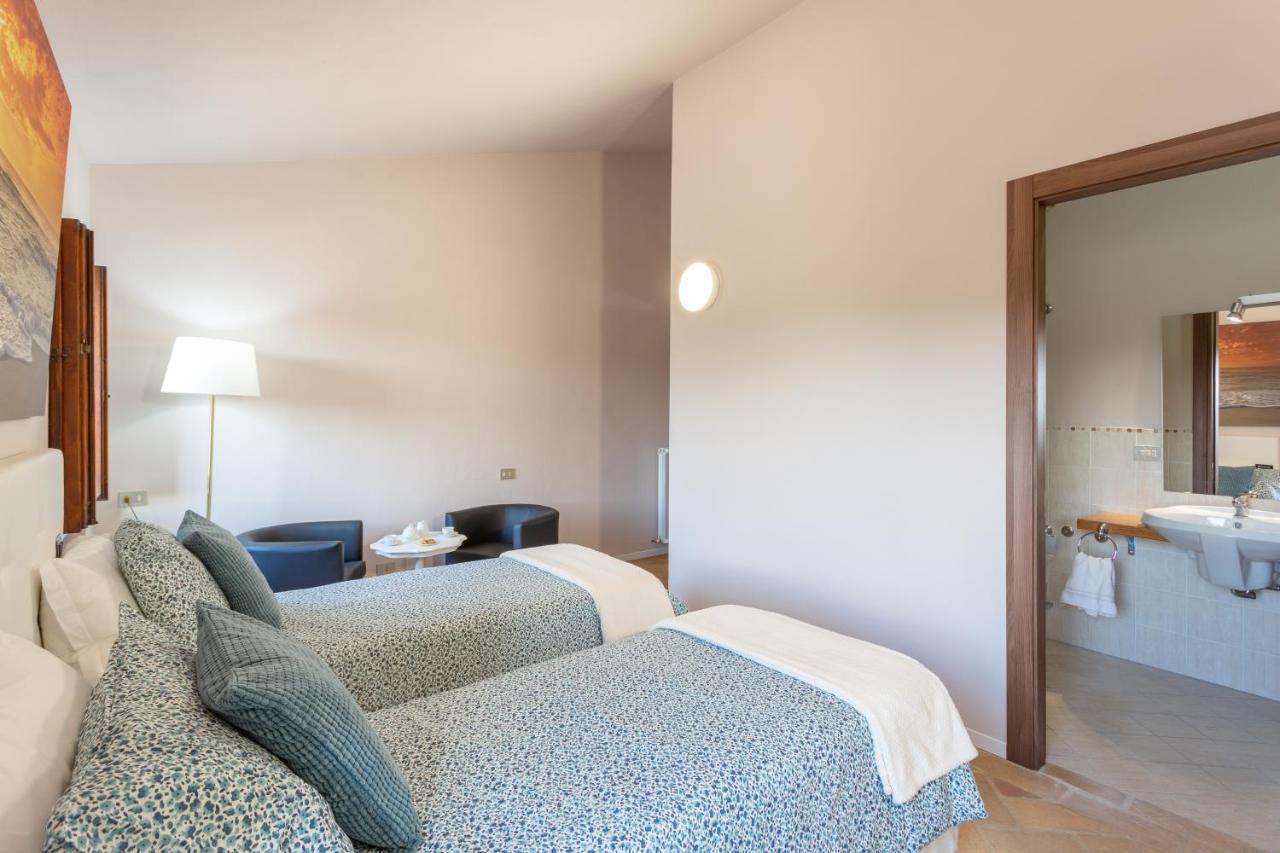 Gh Borgo Pulciano Agriturismo Монтоне Экстерьер фото