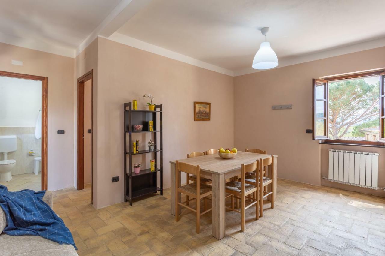 Gh Borgo Pulciano Agriturismo Монтоне Экстерьер фото
