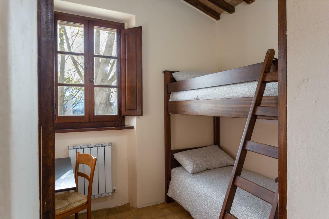 Gh Borgo Pulciano Agriturismo Монтоне Экстерьер фото