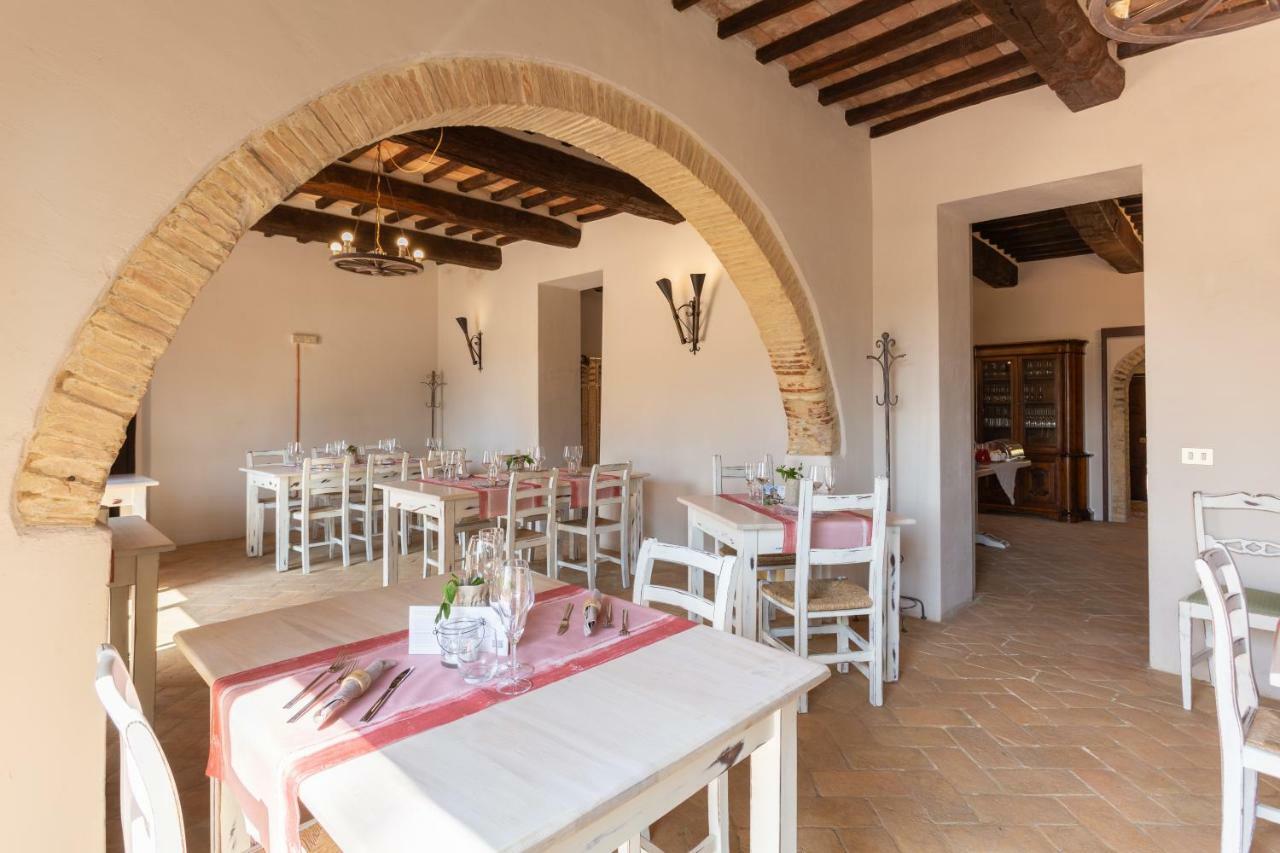 Gh Borgo Pulciano Agriturismo Монтоне Экстерьер фото